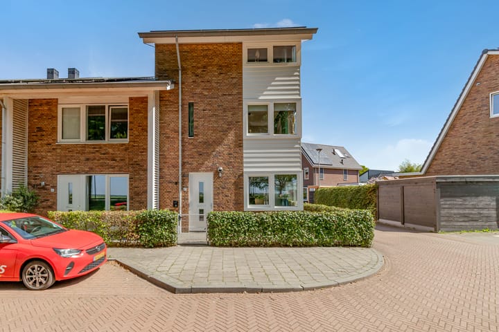 Foto 1 van Burgemeester Folkertslaan 47