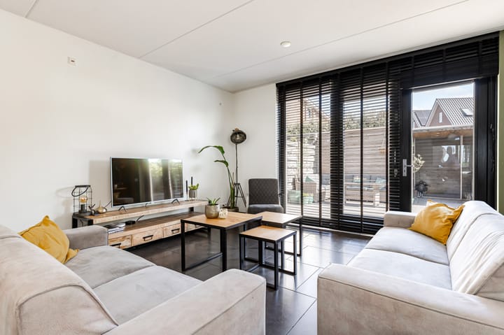 Foto 10 van Burgemeester Folkertslaan 47