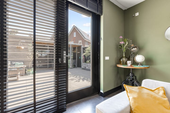 Foto 14 van Burgemeester Folkertslaan 47