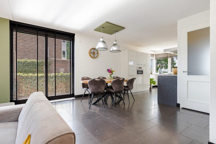 Foto 20 van Burgemeester Folkertslaan 47