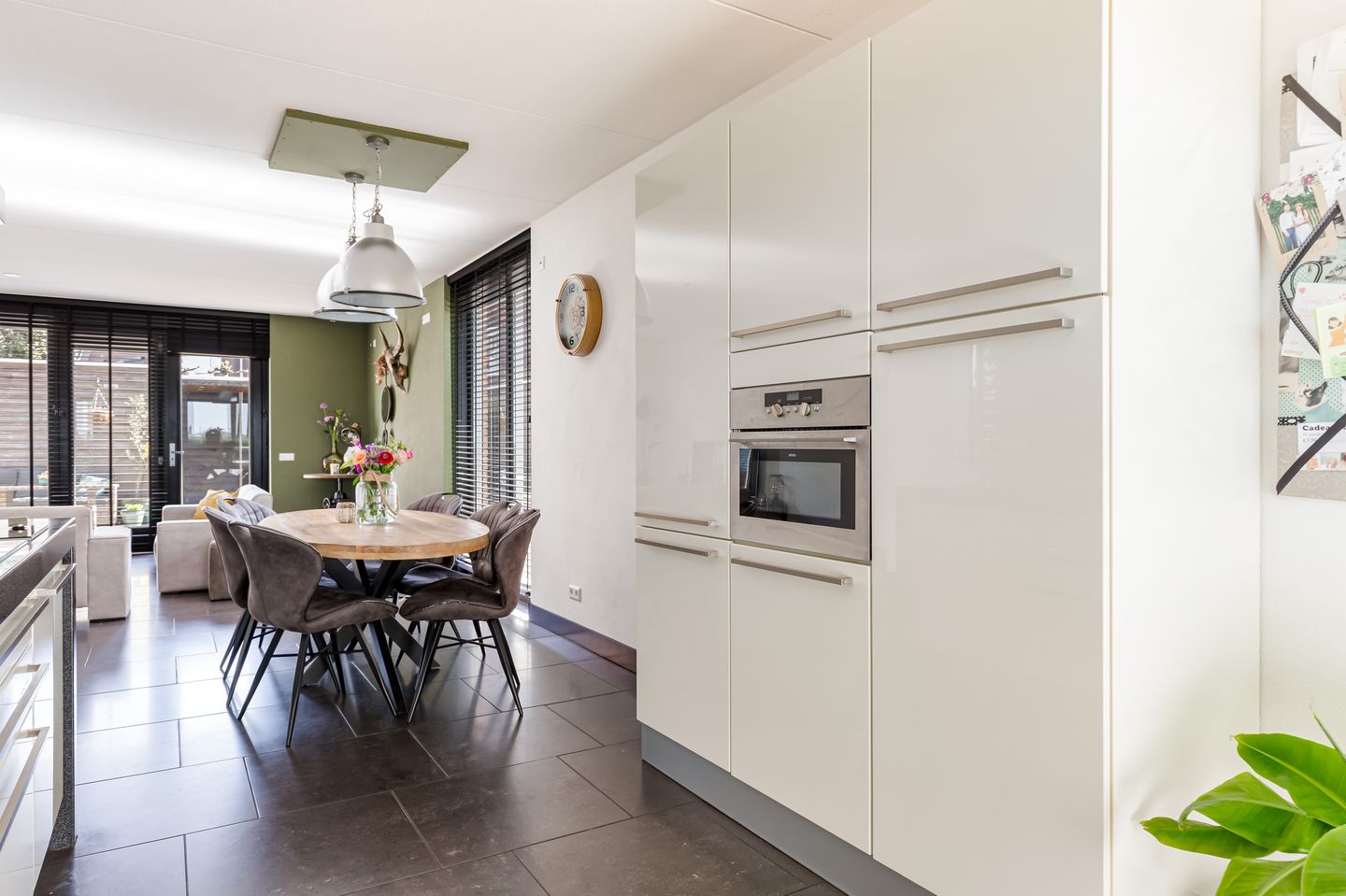 Foto 25 van Burgemeester Folkertslaan 47