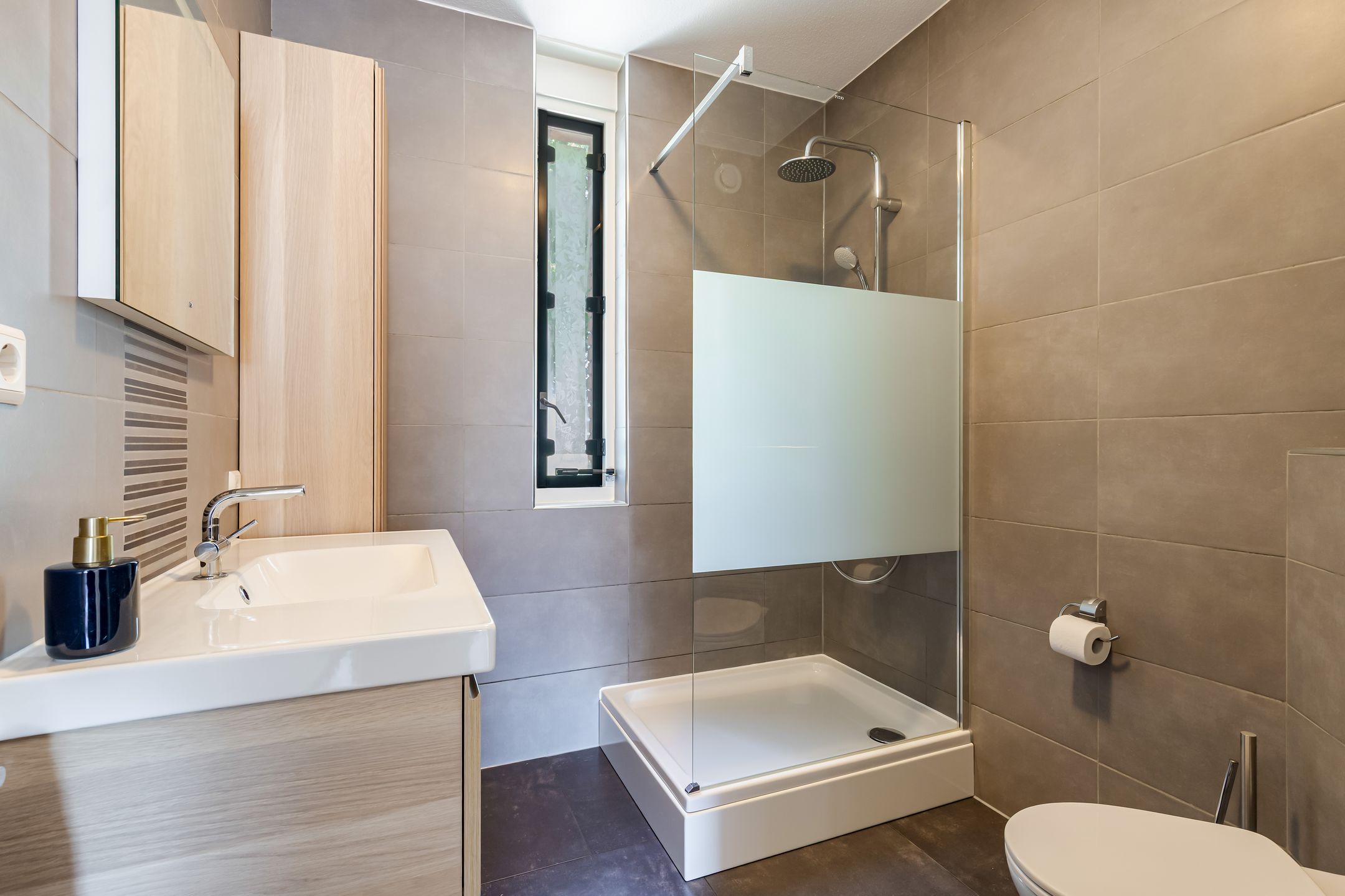 Foto 36 van Burgemeester Folkertslaan 47