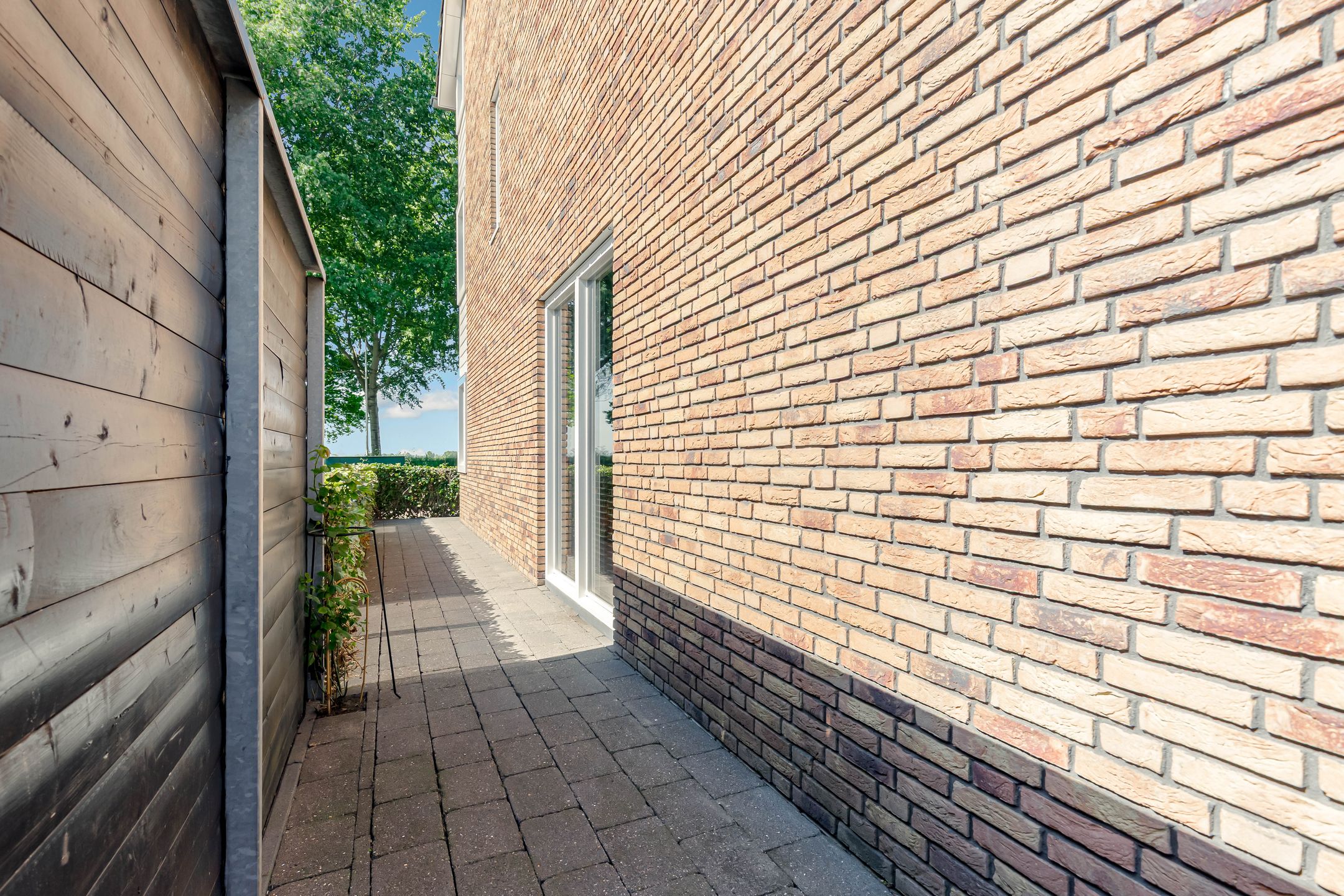 Foto 60 van Burgemeester Folkertslaan 47