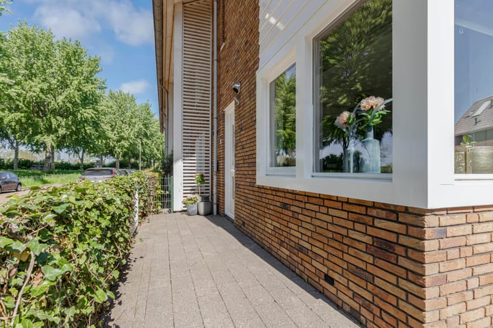 Foto 61 van Burgemeester Folkertslaan 47