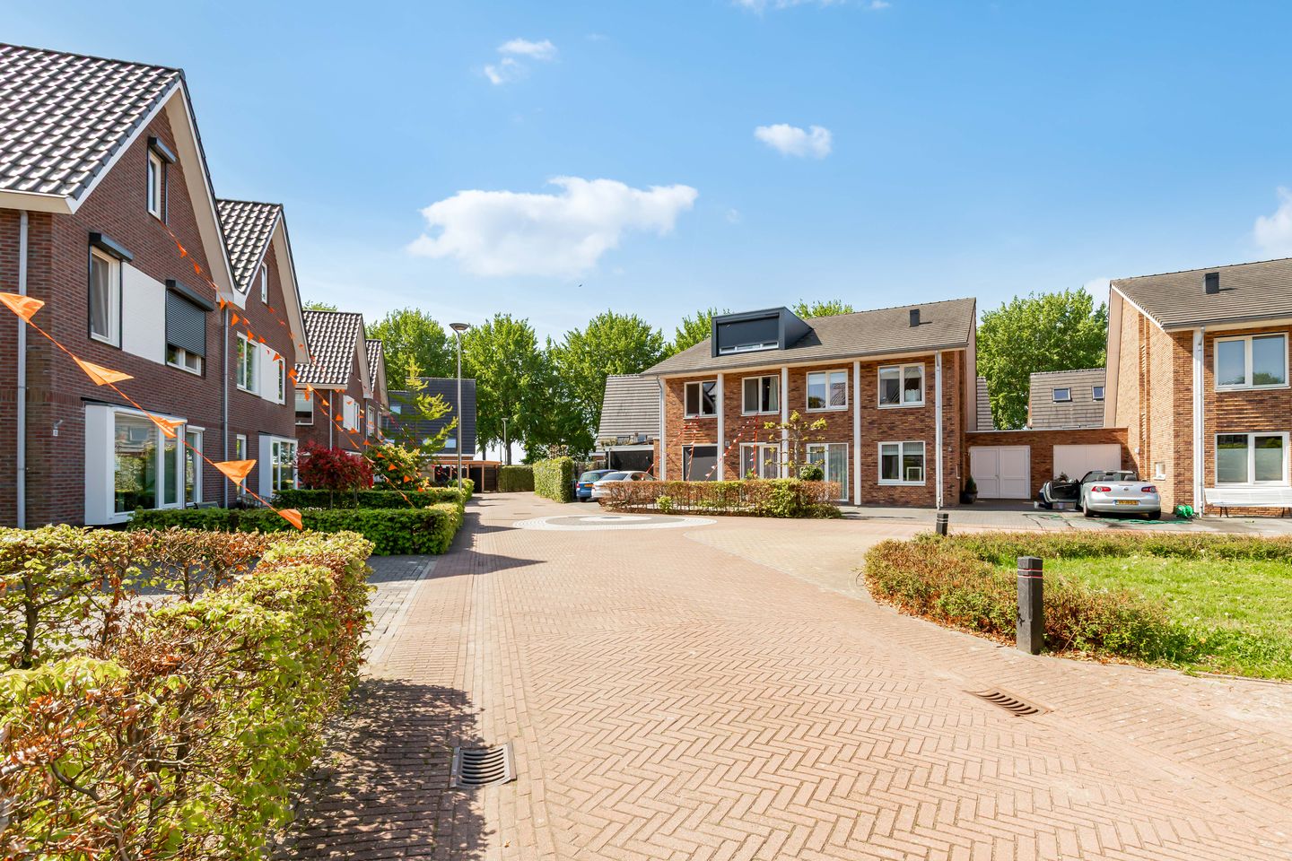 Foto 64 van Burgemeester Folkertslaan 47