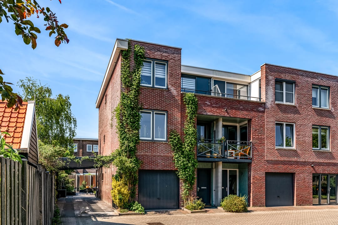 Foto 1 van Salawatihof 1