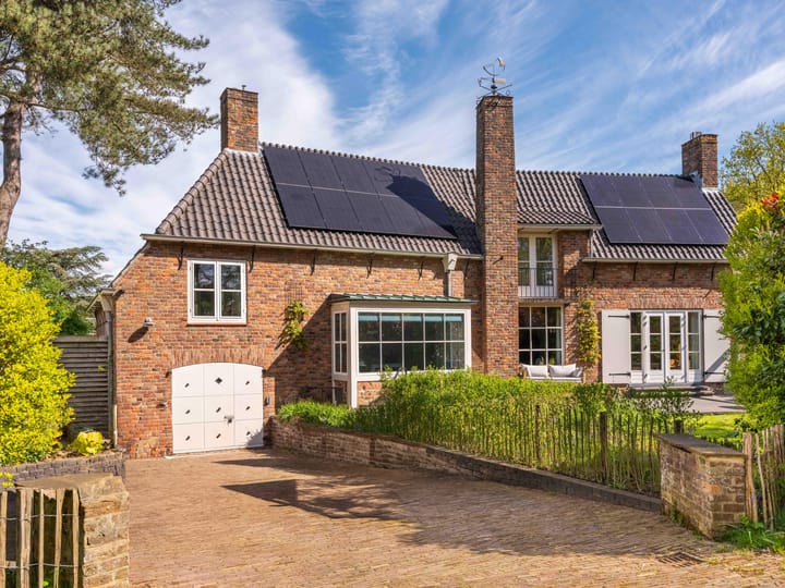 Foto 1 van Van Borselenlaan 13