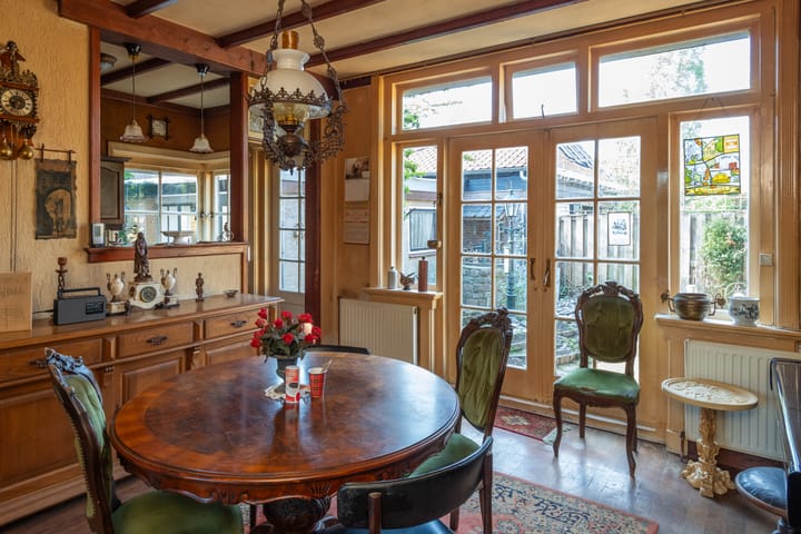 Photo 10 of Wilhelminastraat 8