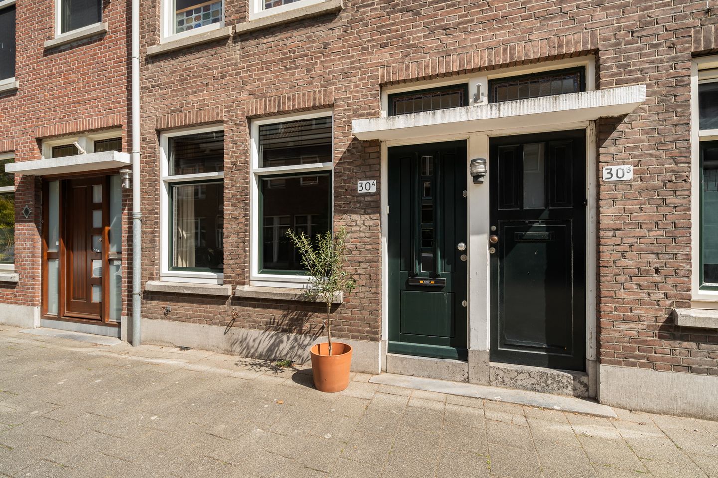 Foto 40 van Robijnstraat 30-A