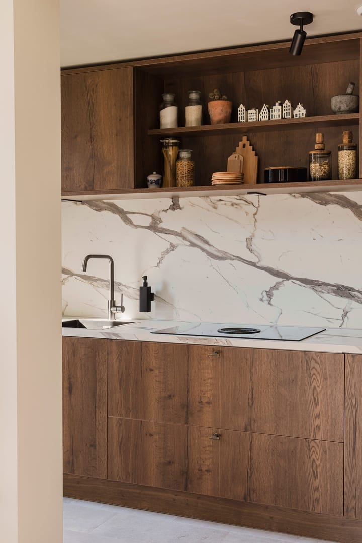 Foto 9 van Leenhofstraat 25