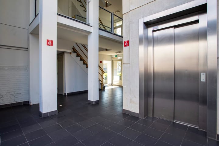 Foto 21 van Leenhofstraat 25