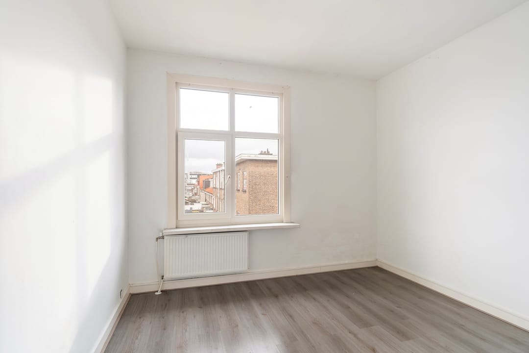 Photo 11 of Jan ten Brinkstraat 37