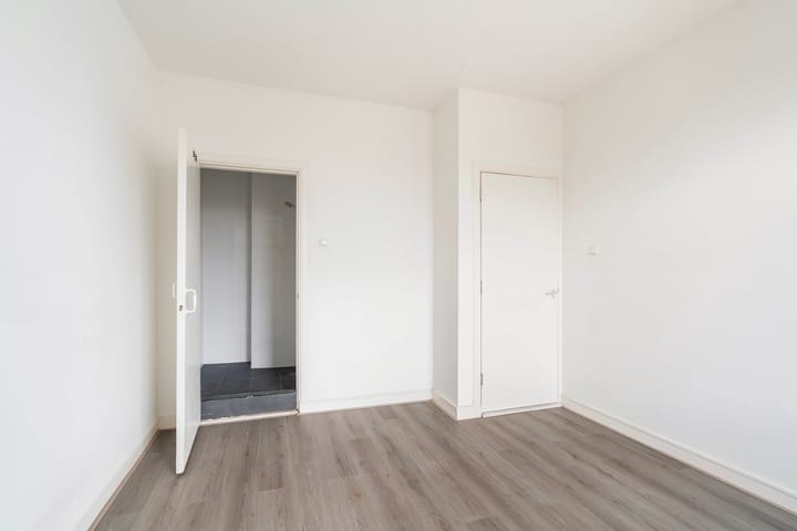 Foto 12 van Jan ten Brinkstraat 37