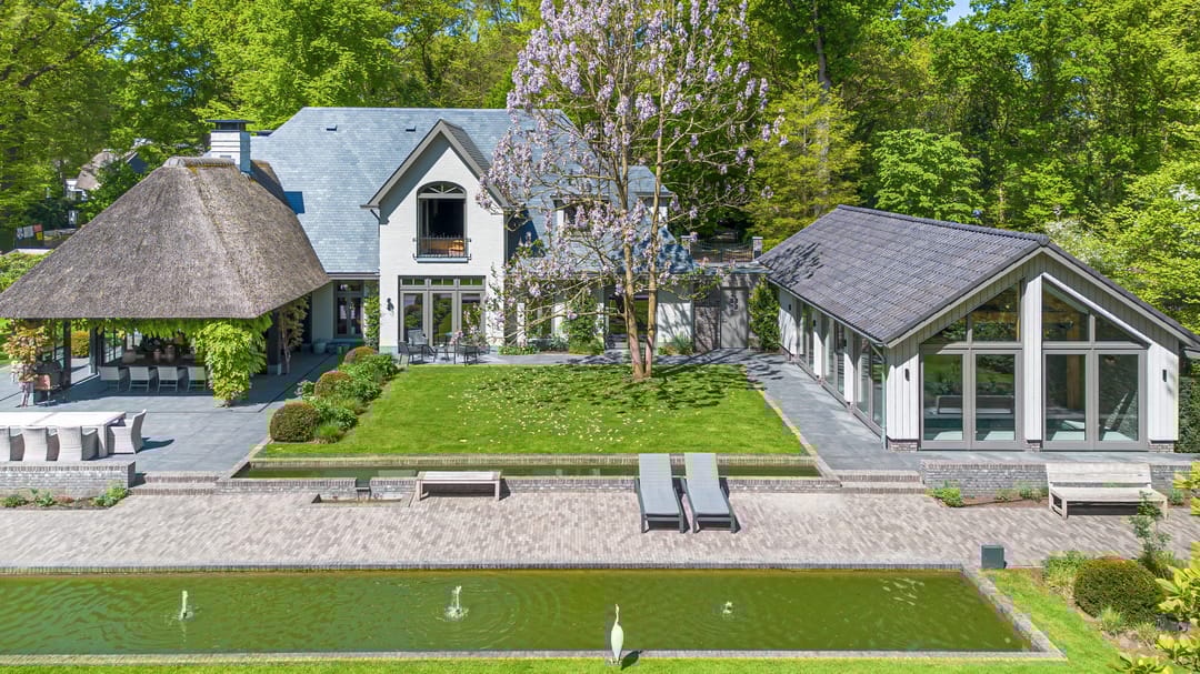 Photo 1 of Anton Mauvelaan 1