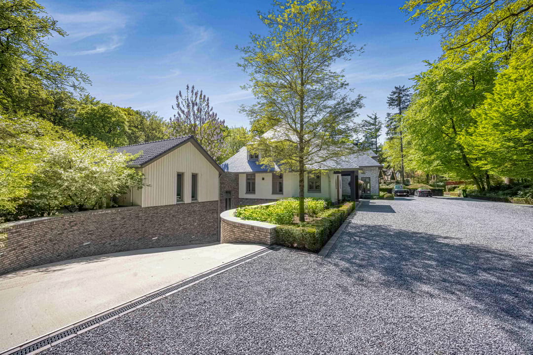 Photo 62 of Anton Mauvelaan 1