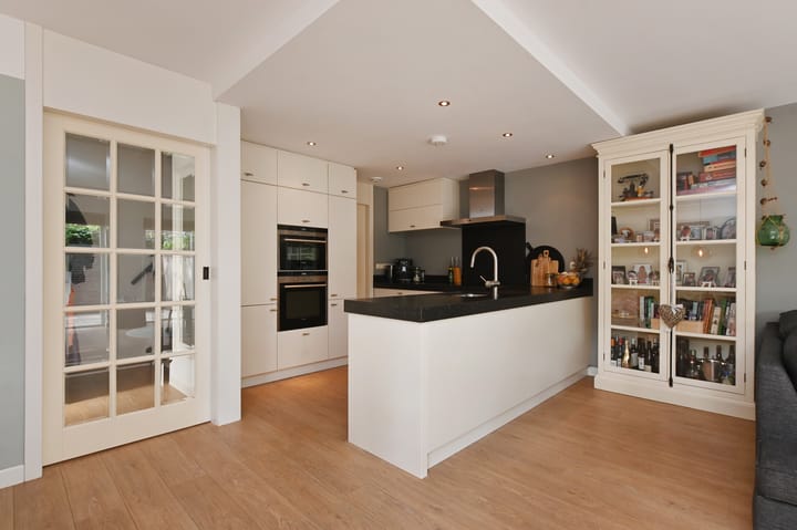 Foto 20 van Wit-geellaan 13