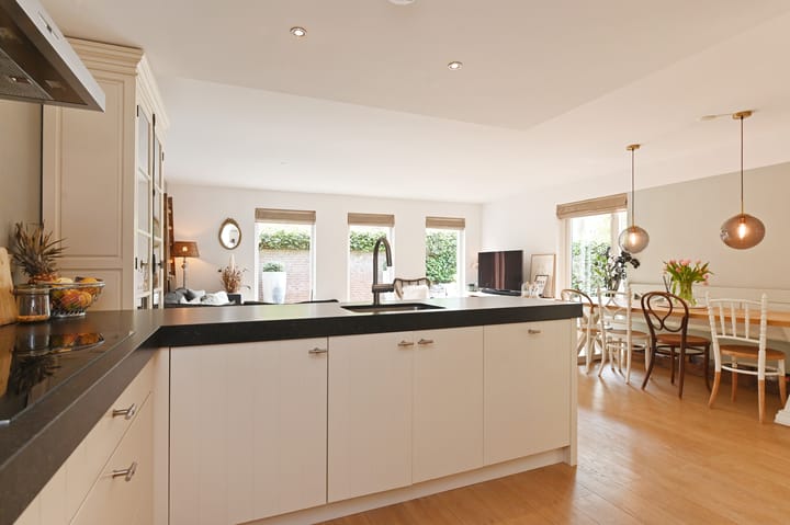 Foto 22 van Wit-geellaan 13