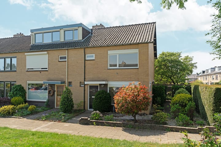 Foto 1 van Jan Pieterszoon Coenstraat 2