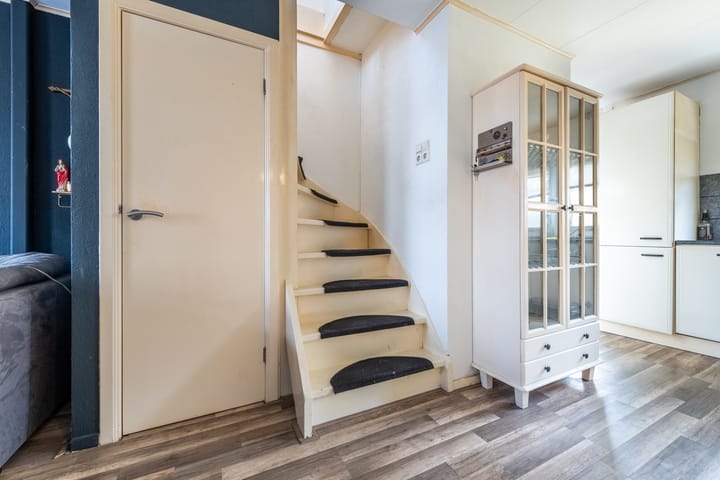 Foto 12 van Warmoesstraat 87