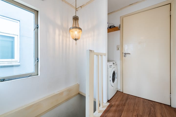 Foto 13 van Warmoesstraat 87