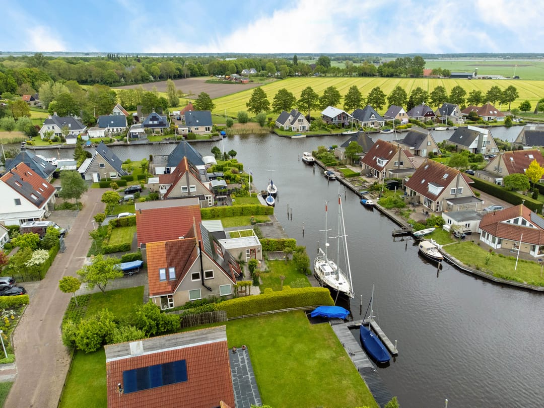 Photo 2 of Swanneblom 8