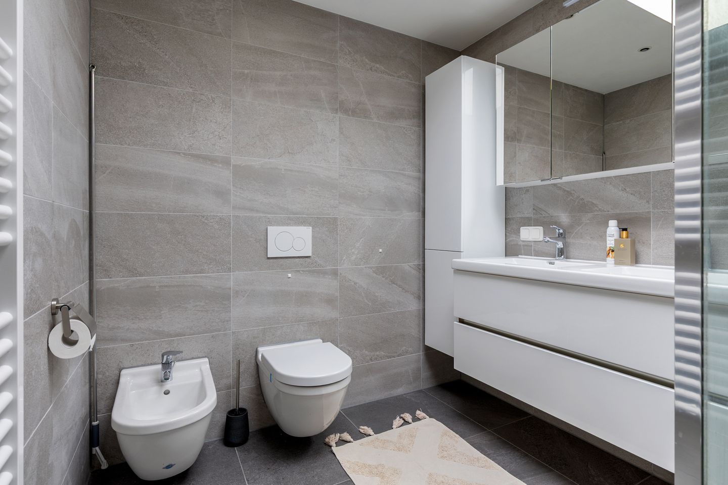 Photo 19 of Swanneblom 8