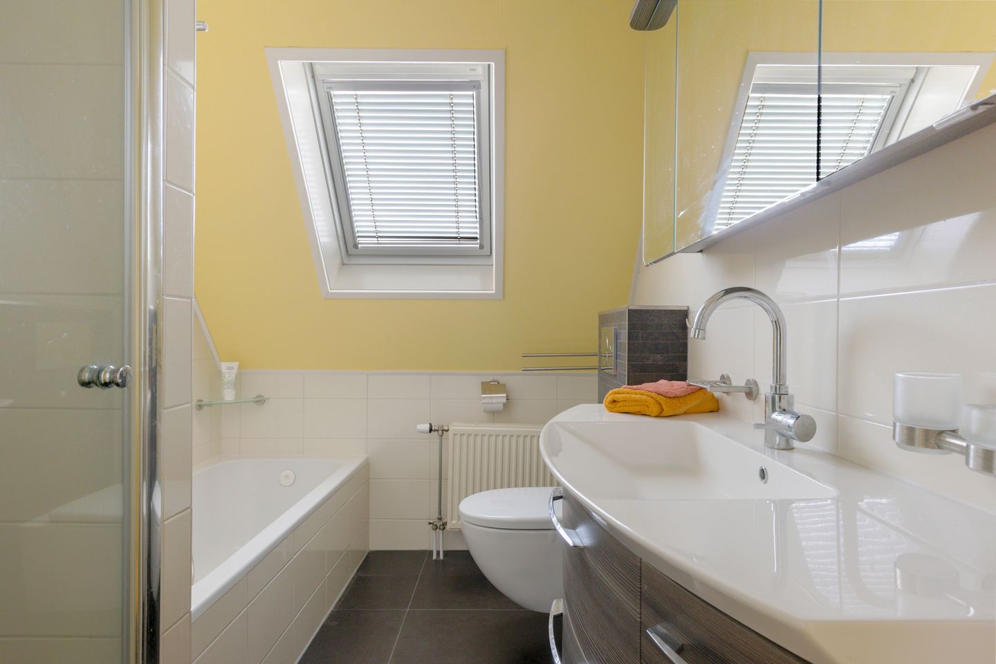 Photo 34 of Swanneblom 8