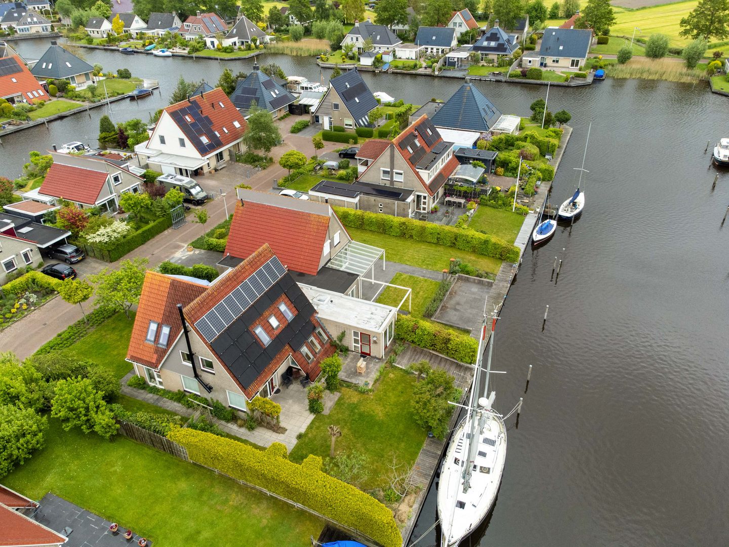 Photo 49 of Swanneblom 8