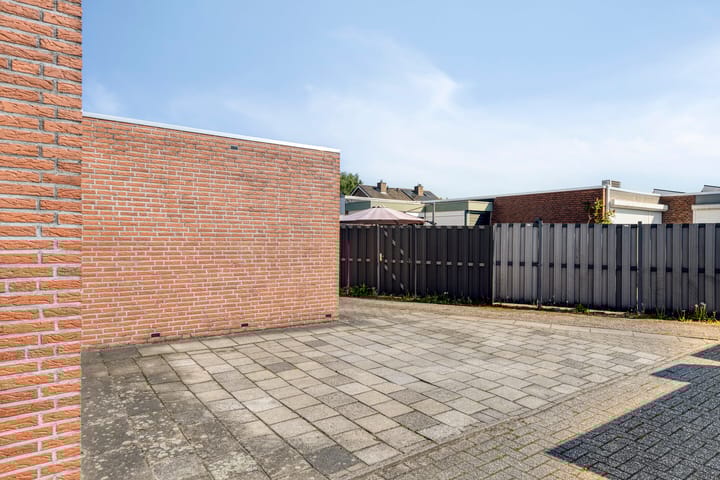 Foto 31 van Tiendstraat 8