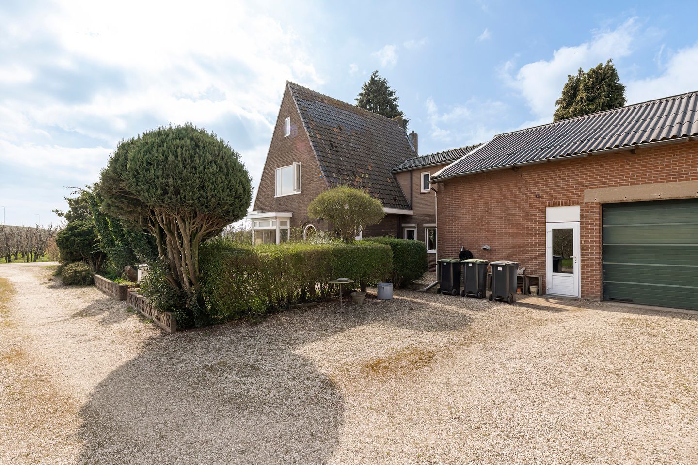 Foto 35 van Zennewijnenseweg 26