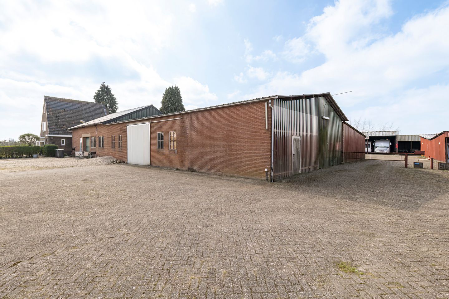 Foto 44 van Zennewijnenseweg 26