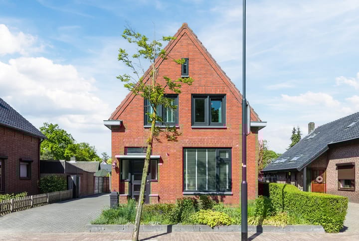 Foto 2 van Bredaseweg 44