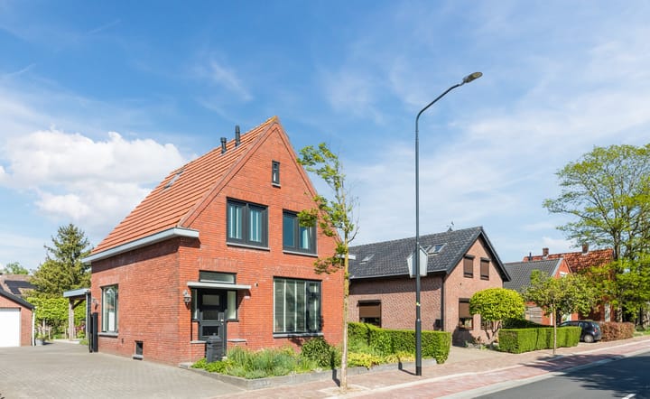 Foto 43 van Bredaseweg 44