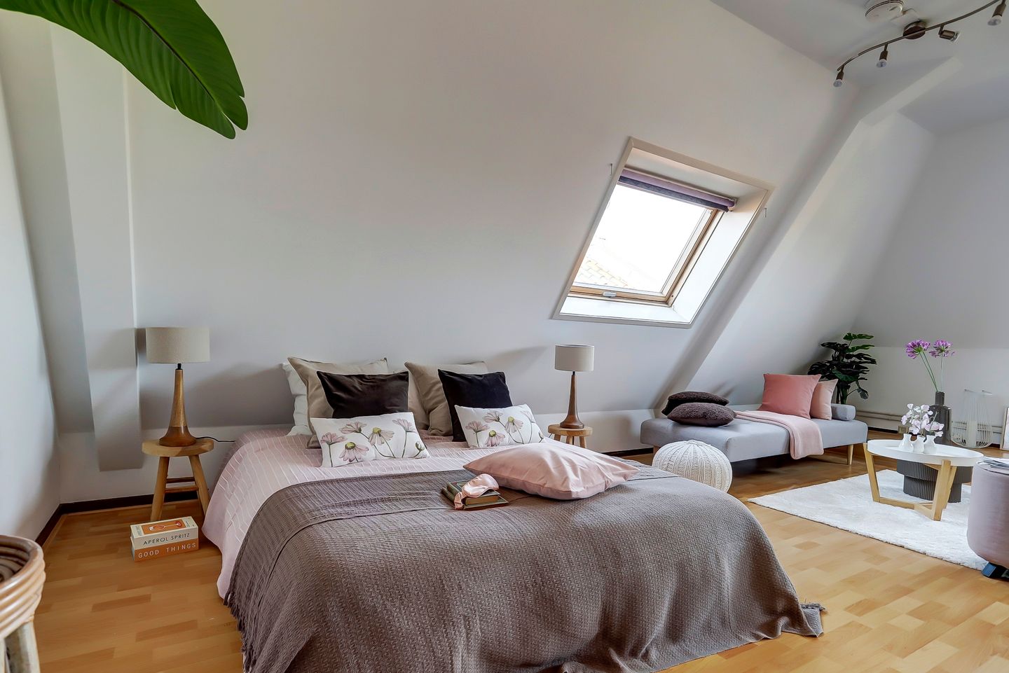 Foto 5 van Buitenwatersloot 121-F