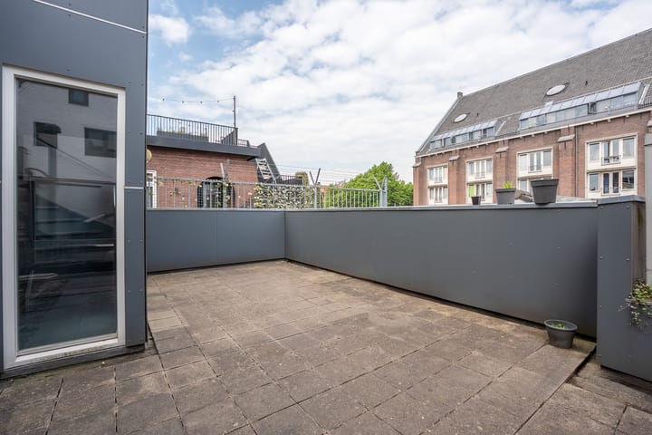 Foto 2 van Westwagenstraat 8-A