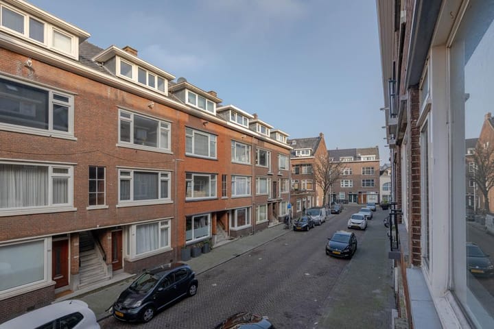 Photo 10 of Jaersveltstraat 24-B