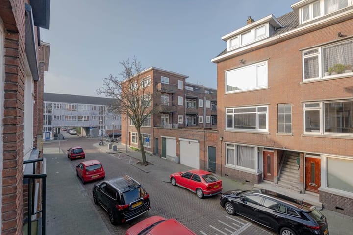 Photo 11 of Jaersveltstraat 24-B