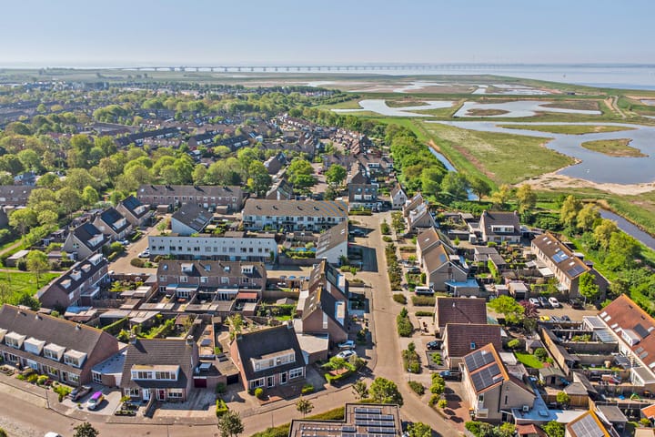 Foto 2 van Schouwenbank 112