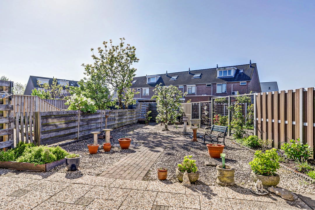 Photo 23 of Schouwenbank 112