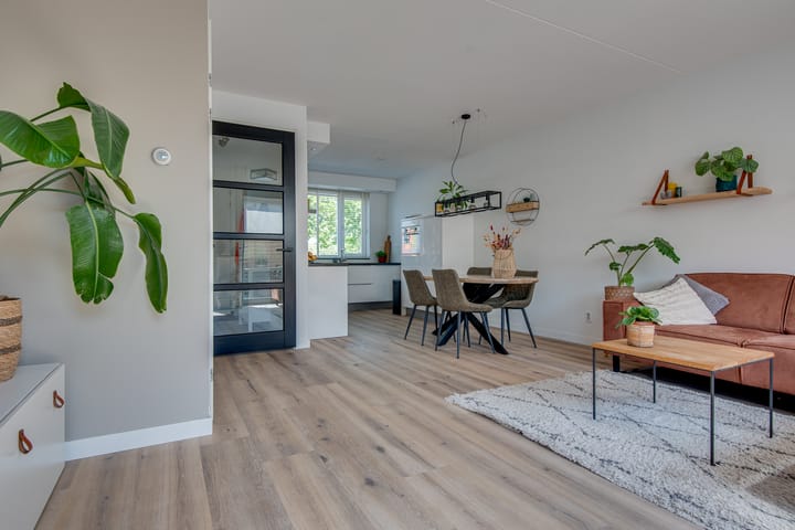 Foto 4 van Louis Couperuslaan 29