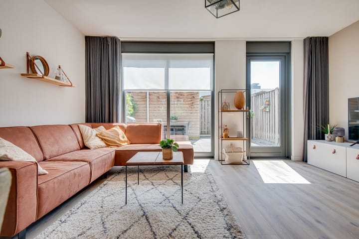 Foto 5 van Louis Couperuslaan 29