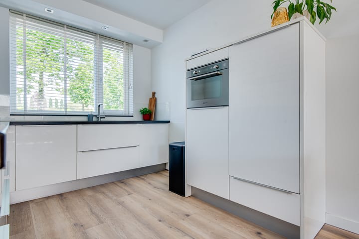 Foto 11 van Louis Couperuslaan 29