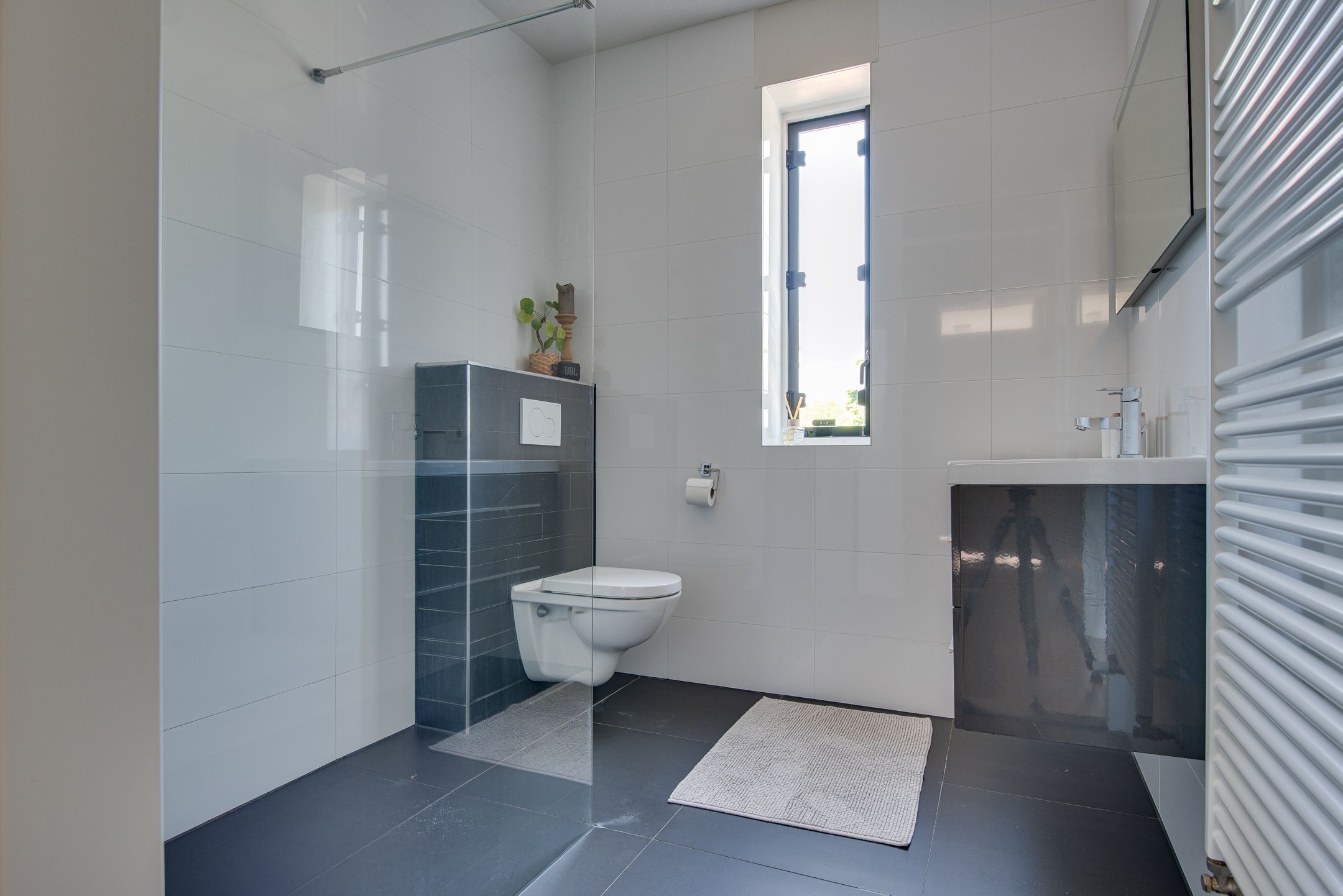 Foto 18 van Louis Couperuslaan 29