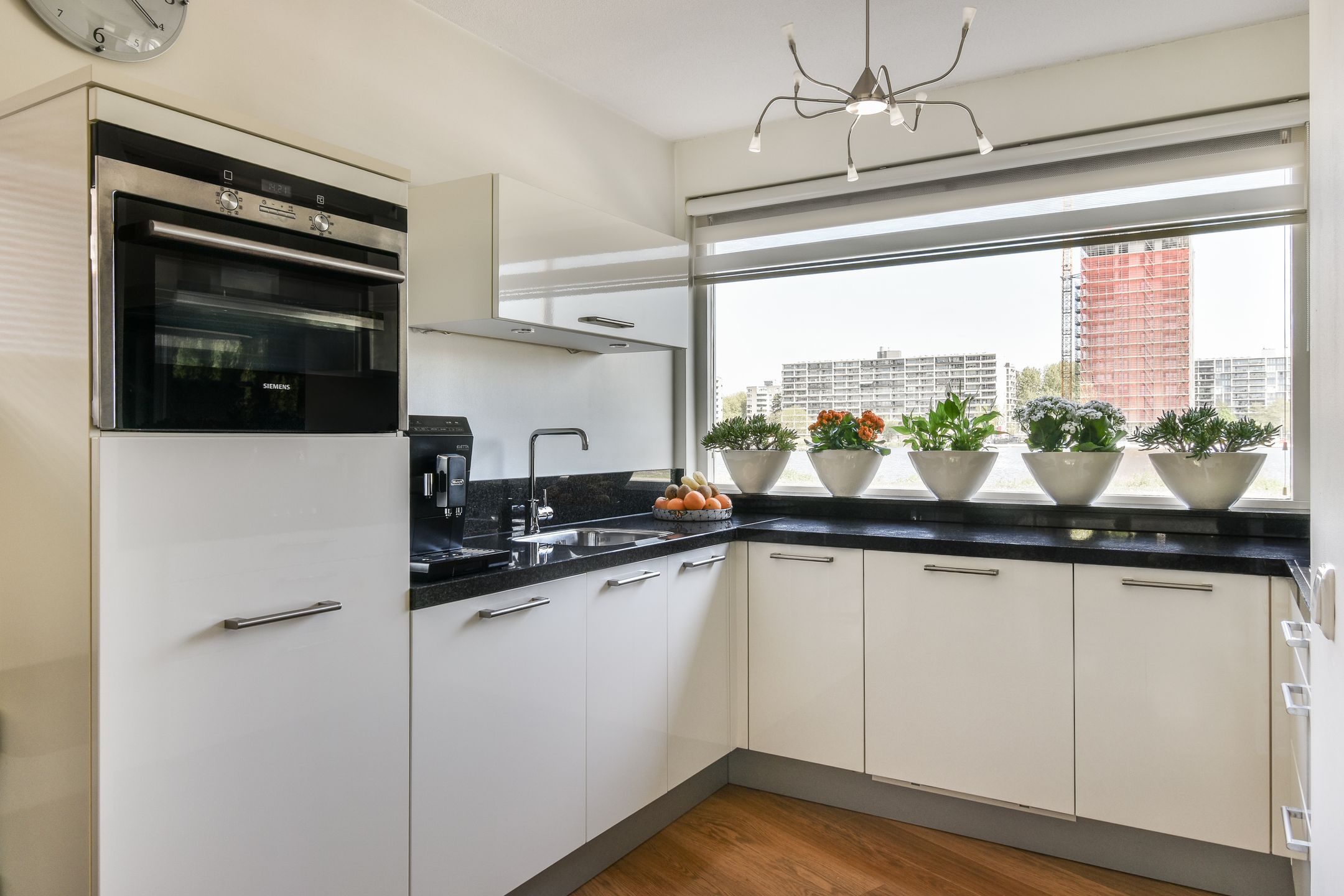 Photo 21 of A. Noordewier-Reddingiuslaan 3