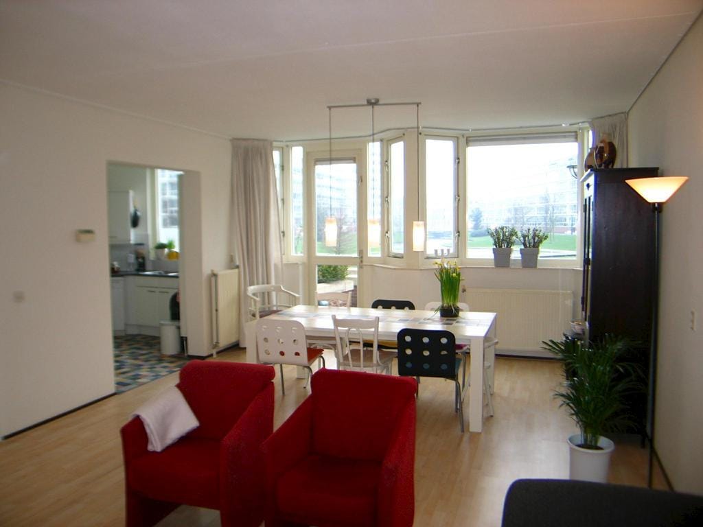 Foto 12 van Burgemeester De Monchyplein 168