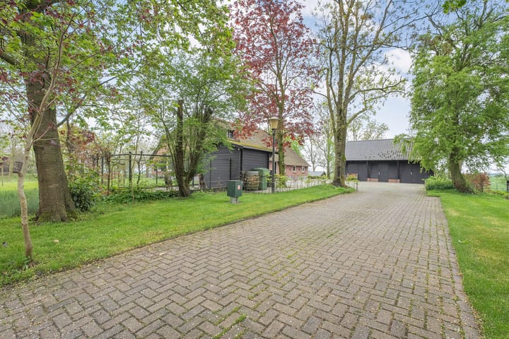 Foto 66 van Hogeweg 15