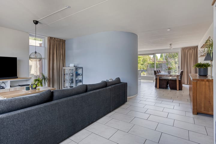 Foto 2 van Ruurlostraat 2