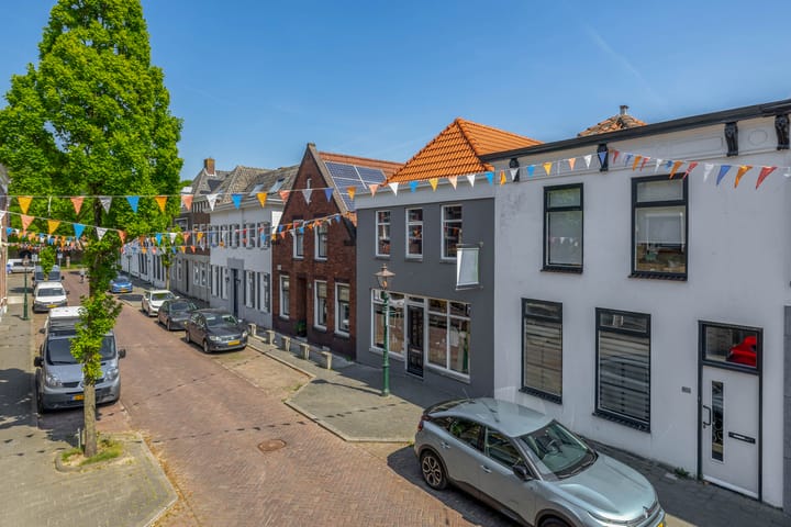 Foto 4 van Voorstraat 12