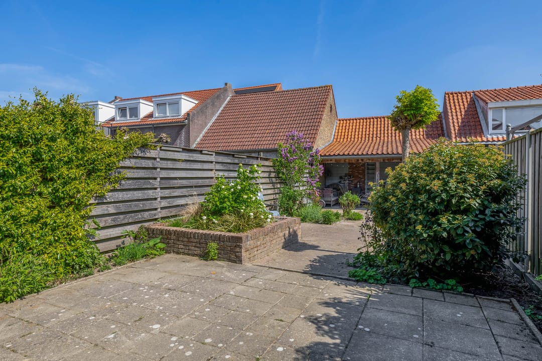 Foto 32 van Voorstraat 12