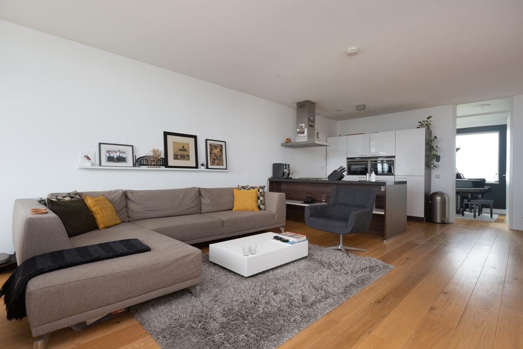 Foto 1 van Klaroenstraat 381